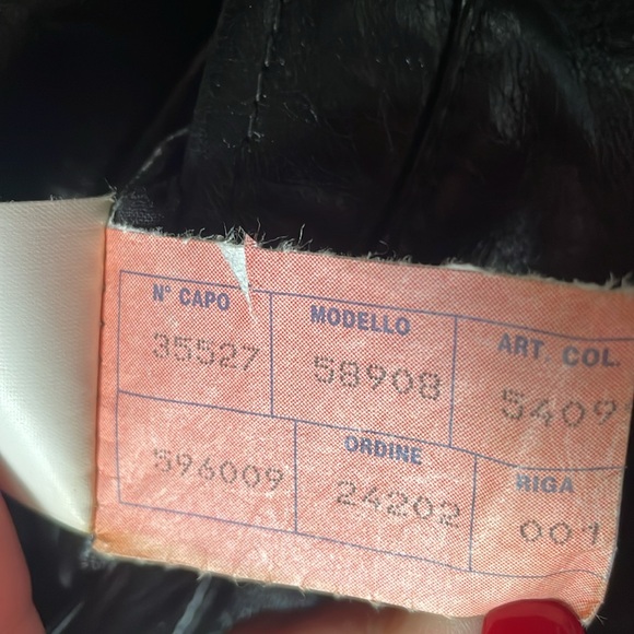 Dolce & Gabbana 100% leather jacket - Picture 9 of 13